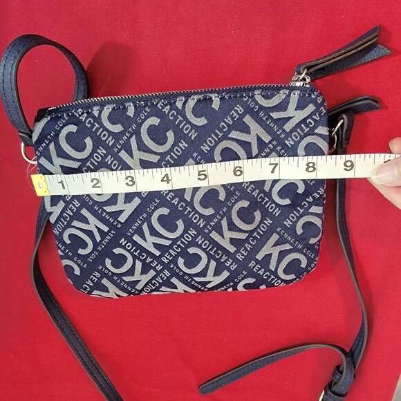 Kenneth Cole Reaction Blue & Gray Signature Logo Crossbody Purse/Bag Sling - Picture 14 of 16